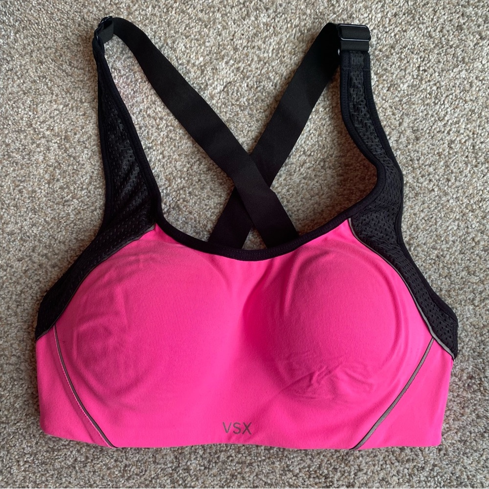 32B Victoria’s Secret Sports Bra